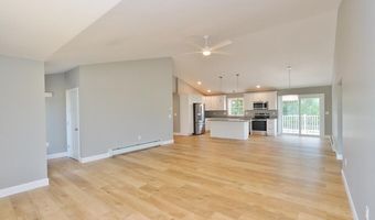 6 Lilac Ave, Bangor, ME 04401
