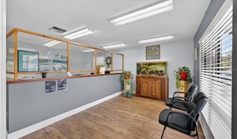 7 W MAIN St 12-14, Apopka, FL 32703