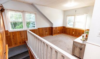 302 E Pasadena Pl, Bridgeport, CT 06610