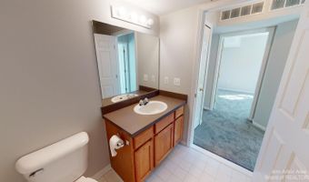 2785 S Knightsbridge Cir, Ann Arbor, MI 48105