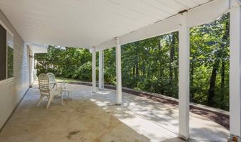 477 Redwood Forest Dr, Ballwin, MO 63021