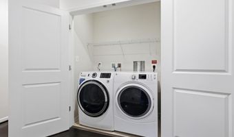 43032 STUARTS GLEN Ter 102, Ashburn, VA 20148