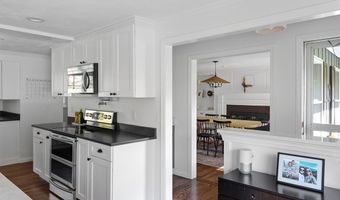 320 Stone Ridge Dr, East Greenwich, RI 02818