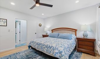 3454 MARTHA CUSTIS Dr, Alexandria, VA 22302
