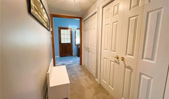 29 Stony Acre Dr, Cranston, RI 02920