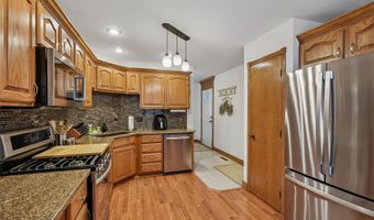 1128 8th St SE, Altoona, IA 50009