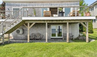 48 Ocean St, Belfast, ME 04915