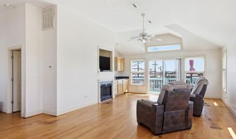 310 N Kinston Ave, Atlantic Beach, NC 28512