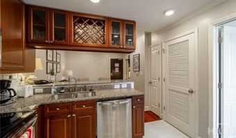 250 Broad St W 819, Athens, GA 30601