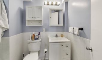 3100 N GLEBE Rd, Arlington, VA 22207