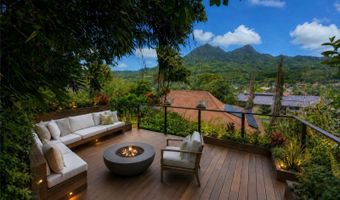 1350 Lopaka Pl, Kailua, HI 96734