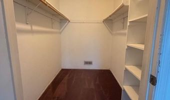 69 IROQUOIS Dr 15, Absecon, NJ 08205