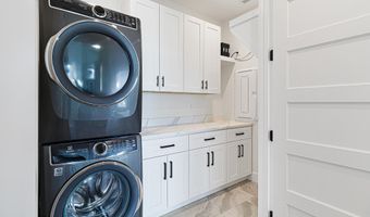 524 N Kinston Ave, Atlantic Beach, NC 28512