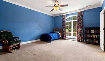 584 Southgate Dr, Camden, SC 29020