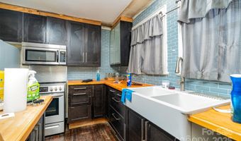 420 Brookwood Ave, Albemarle, NC 28001