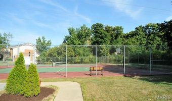 1003 Pocono Trl, Ballwin, MO 63021