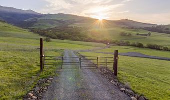 1650 E Nevada St, Ashland, OR 97520