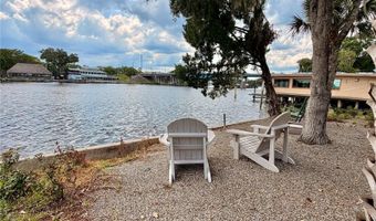 1570 RIVEREDGE Ct, Astor, FL 32102