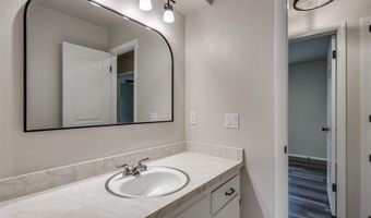 9900 S Hiwassee Rd, Oklahoma City, OK 73165
