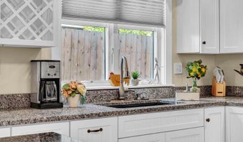143 Maple St, Bangor, ME 04401