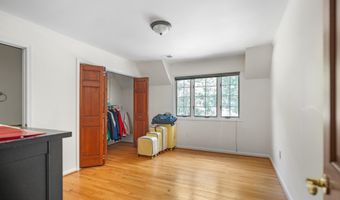 900 TUCKER Ln, Ashton, MD 20861