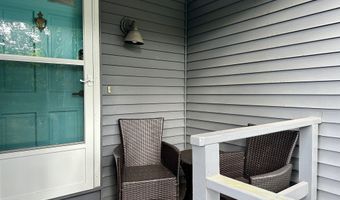 36 Tuxis Rd, Madison, CT 06443