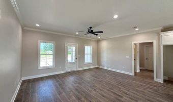 2702 Thomas St, Adel, GA 31620