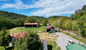 233 River Rd, Beattyville, KY 41311