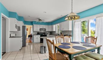 20 Morrison Ave, Middletown, RI 02840