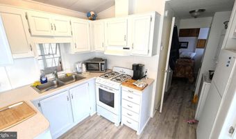273 WOODHAVEN Ct, Berlin, MD 21811