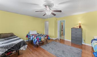 6911 Woodland Heights Dr, Avon, IN 46123
