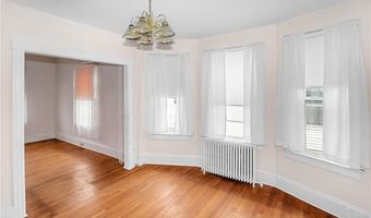 4 Atlantic St, Newport, RI 02840