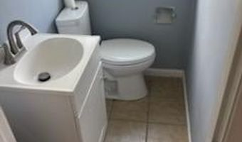 304 Plymouth St, Athens, WV 24712
