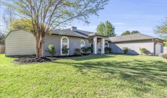 34 Fountain Dale Dr, Columbus, MS 39705
