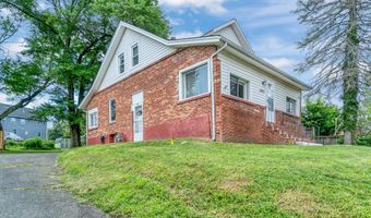 6437 HOLYOKE Dr, Annandale, VA 22003