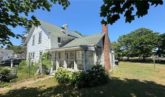 526 Connecticut Ave, Block Island, RI 02807