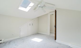 301 Compass Ave, Beachwood, NJ 08722