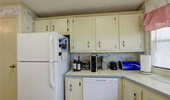 104 Caladium Ct, Barefoot Bay, FL 32976