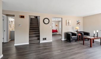 2500 S JEFFERSON St, Appleton, WI 54915