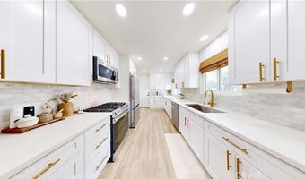 325 S Kenmore St, Anaheim, CA 92804