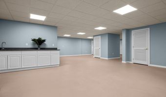 1049 MCKEAN Rd, Ambler, PA 19002