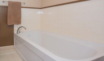 207 N Smith St, Owensville, IN 47665