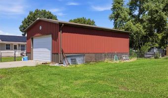 115 S Mulberry St, Adrian, MO 64720