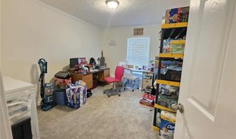 64 Horseshoe Rd, Autryville, NC 28318