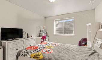 408 N Curlew Dr, Ammon, ID 83406