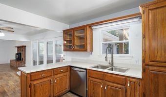 6896 N Farm Rd 1, Ash Grove, MO 65604