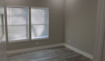 104 S Hubbard St, Alvord, TX 76225