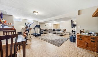 2013 Deerfield Dr, Ashtabula, OH 44004