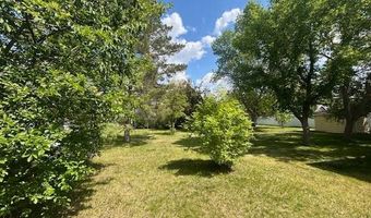 1033 Elm St, Bottineau, ND 58318