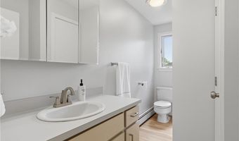 5 Aurora Dr, Cumberland, RI 02864